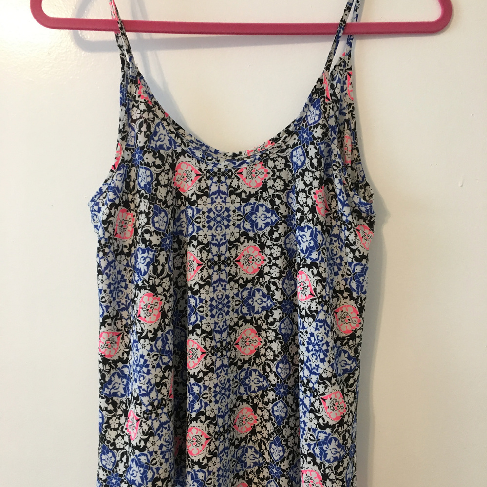 Lush Flowy Tank Top (Small)